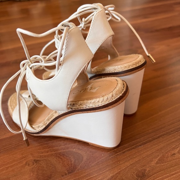Aldo lace up wedges - Picture 5 of 9